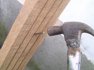 Batente com pregos Batente com pregos