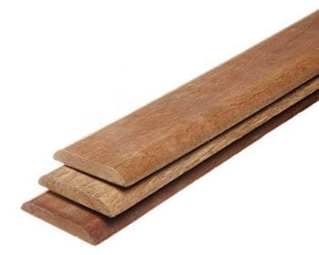 Guarnição de madeira